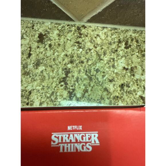 New Hallmark Netflix Stranger Things Chief Hopper Christmas Ornament Gift Red - Picture 6 of 6